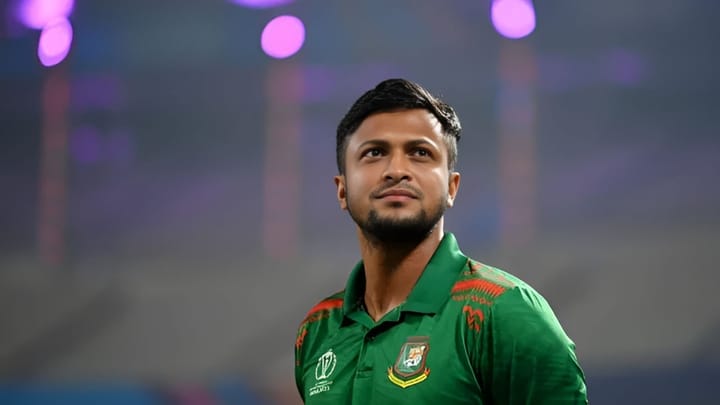 Shakib Al Hasan Supporters Attacked in Dhaka Amid Political Turmoil